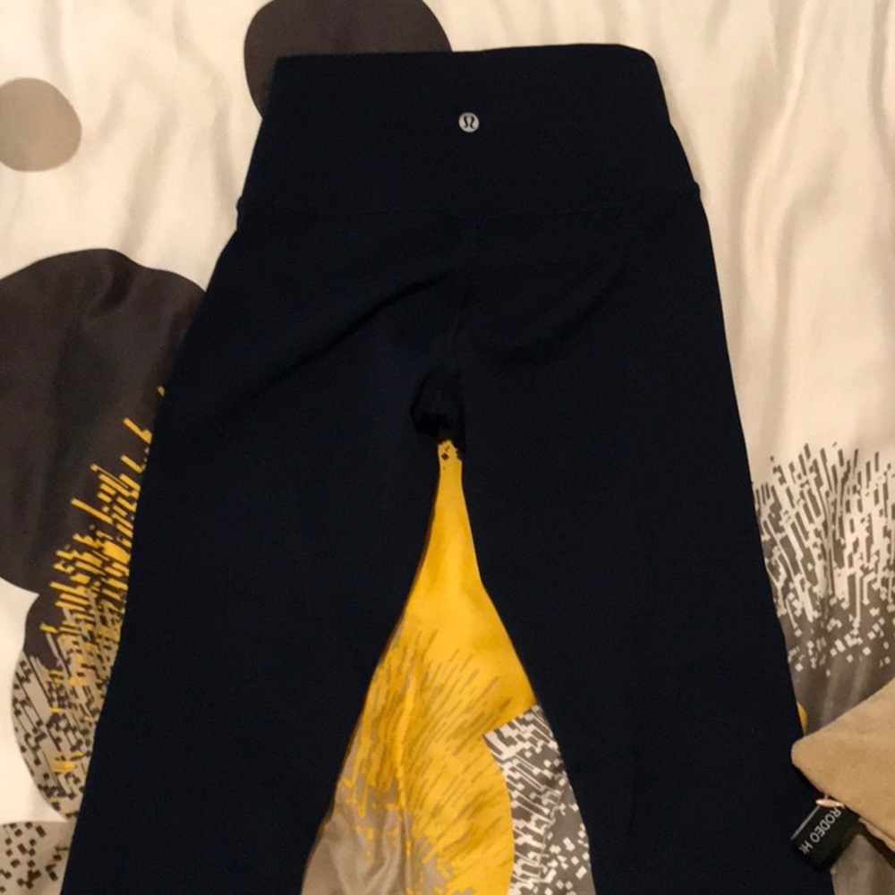 Selling LuLulemons size 8 color dark blue! - Picture 1 of 3